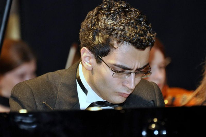 RIYAD NICOLAS